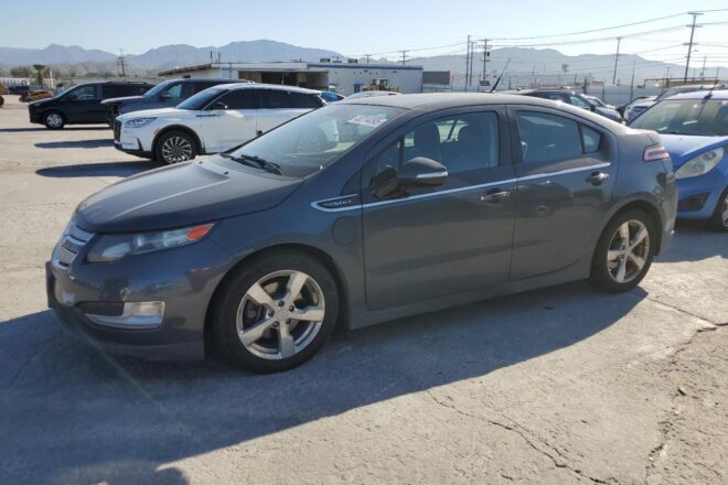 Chevrolet Volt, VIN: 1G1RH6E4XDU105263